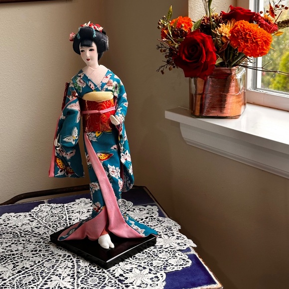 Hanayome Geisha Doll, Madame Butterfly by Nishi Doll Co. c1950 - Picture 1 of 11